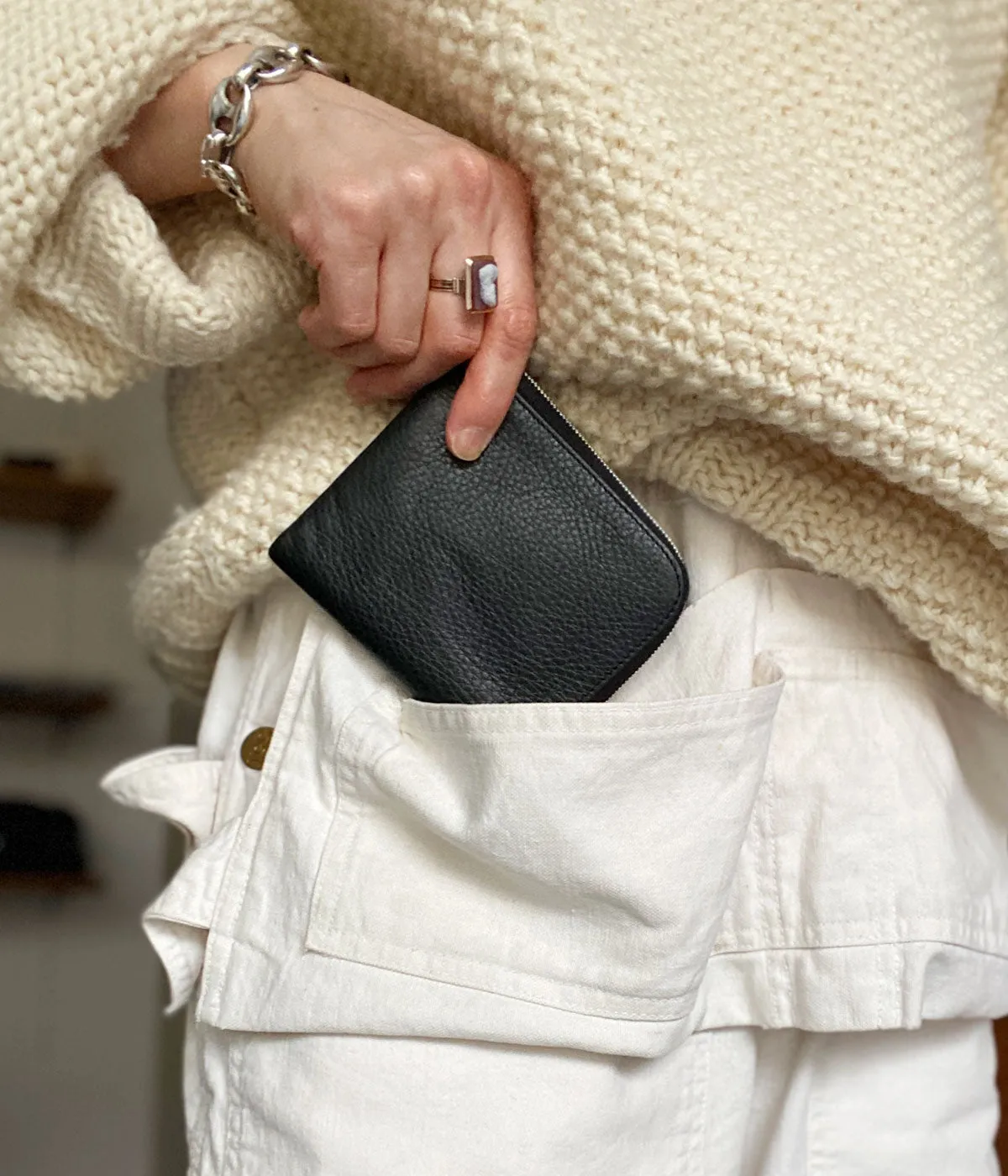 Aeta/L-SHAPED WALLET M(BLACK)