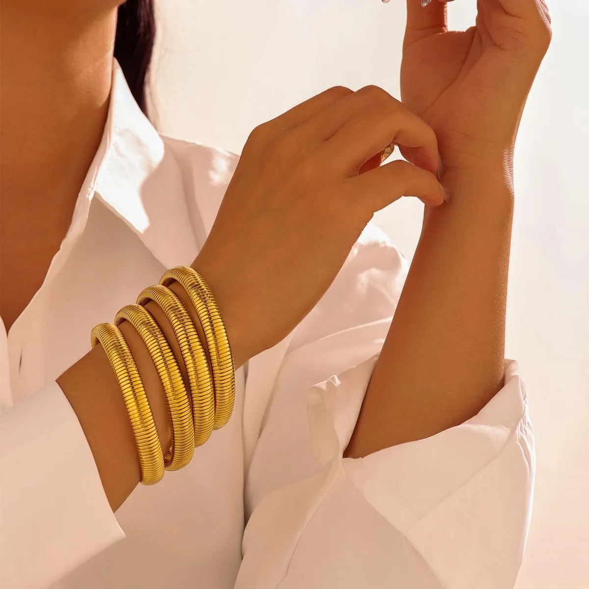 BUYITO Chunky Gold Bangles Bracelets for Women 18K Gold Plated Stainless Steels Stretch Bangles Flexible Wide Wristband Link Chain Cuff Bracelets Trendy Jewelry Gift