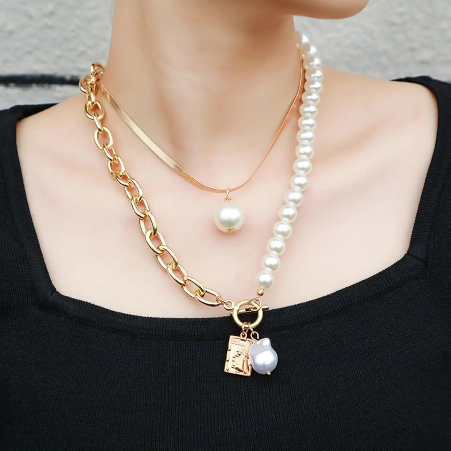Chunky Gold Layered Choker Necklaces for Women,Vintage Silver Baroque Pearl Pendant Necklaces Set Herringbone Chain Collar Necklaces Jewelry Gifts