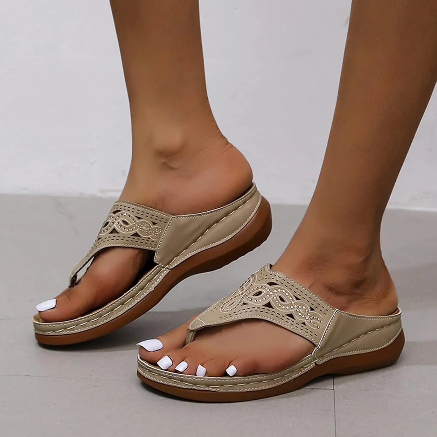 Eduavar Orthopedic Sandals for Women, Womens Sandals Retro Breathable Hollow Out Flip Flops Summer Beach Sandals Slippers