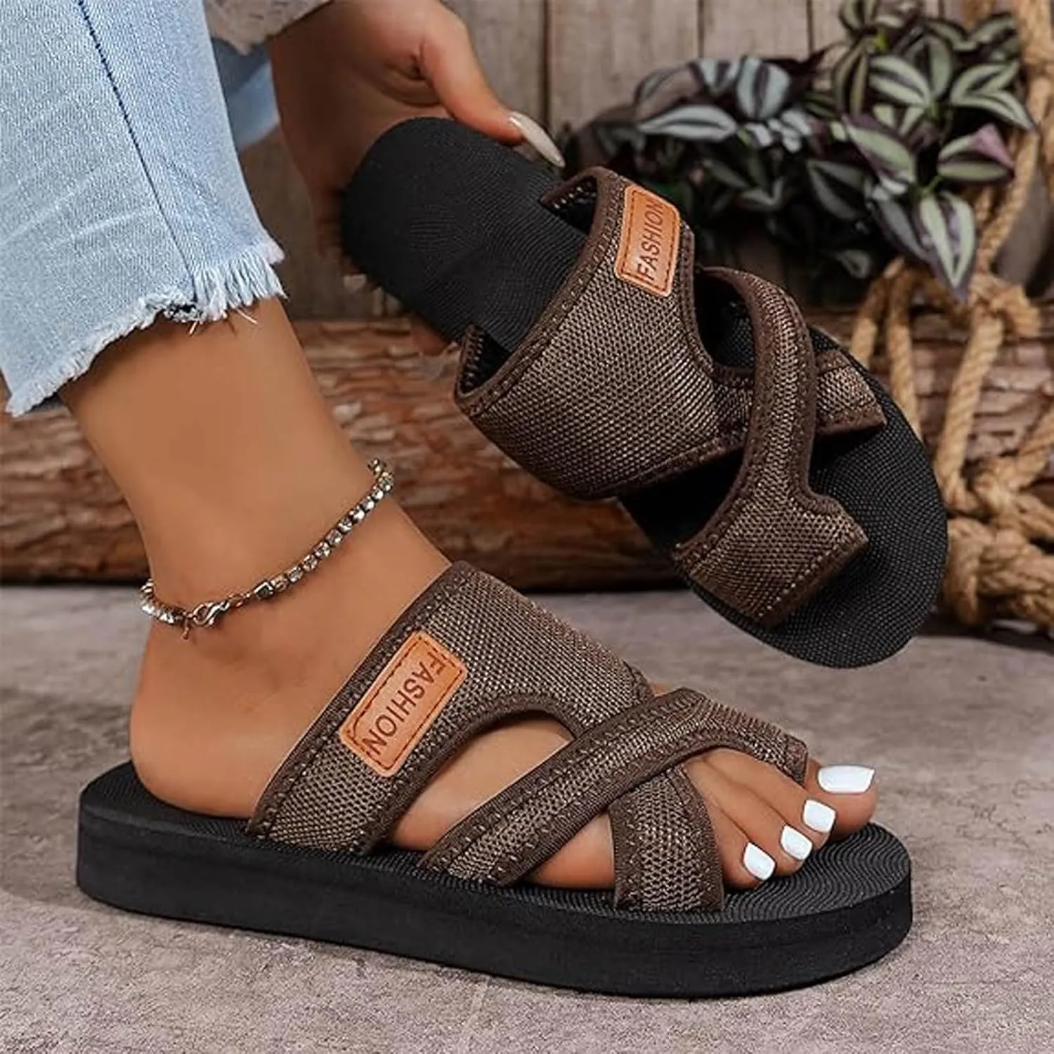 Eduavar Womens Sandals Summer Fashion 2025 Wide Beach Breathable Comfortable Mesh Hollow Mesh Slide Sandls Orthopedic Shoes