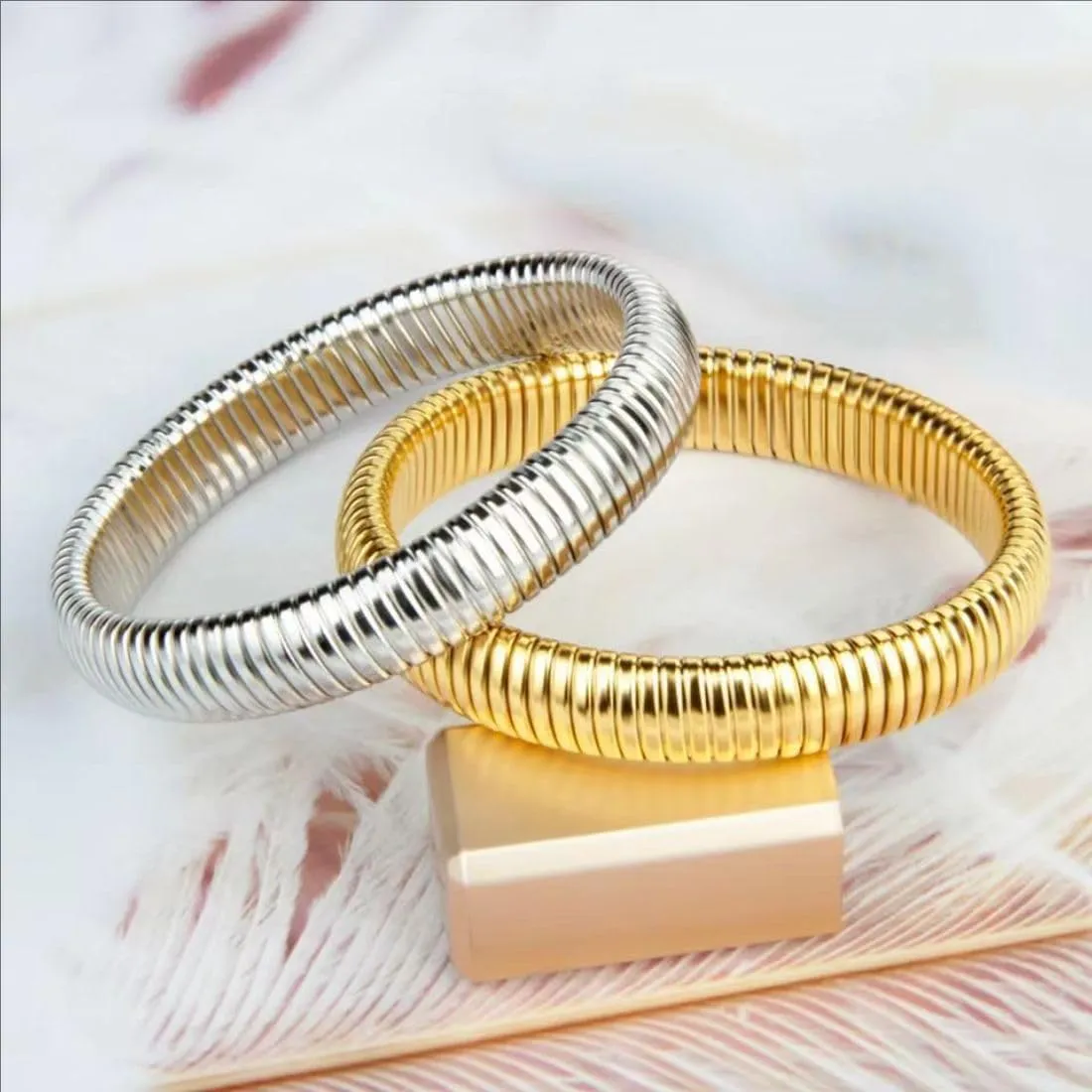 Gold Bangles for Women Set of 3 Chunky Stretch Bangles Bracelets 24K Gold Plated Stainless Steel Bracelets Flexible Wide Stack Bracelets Designer Look Alike Jewelry for Women