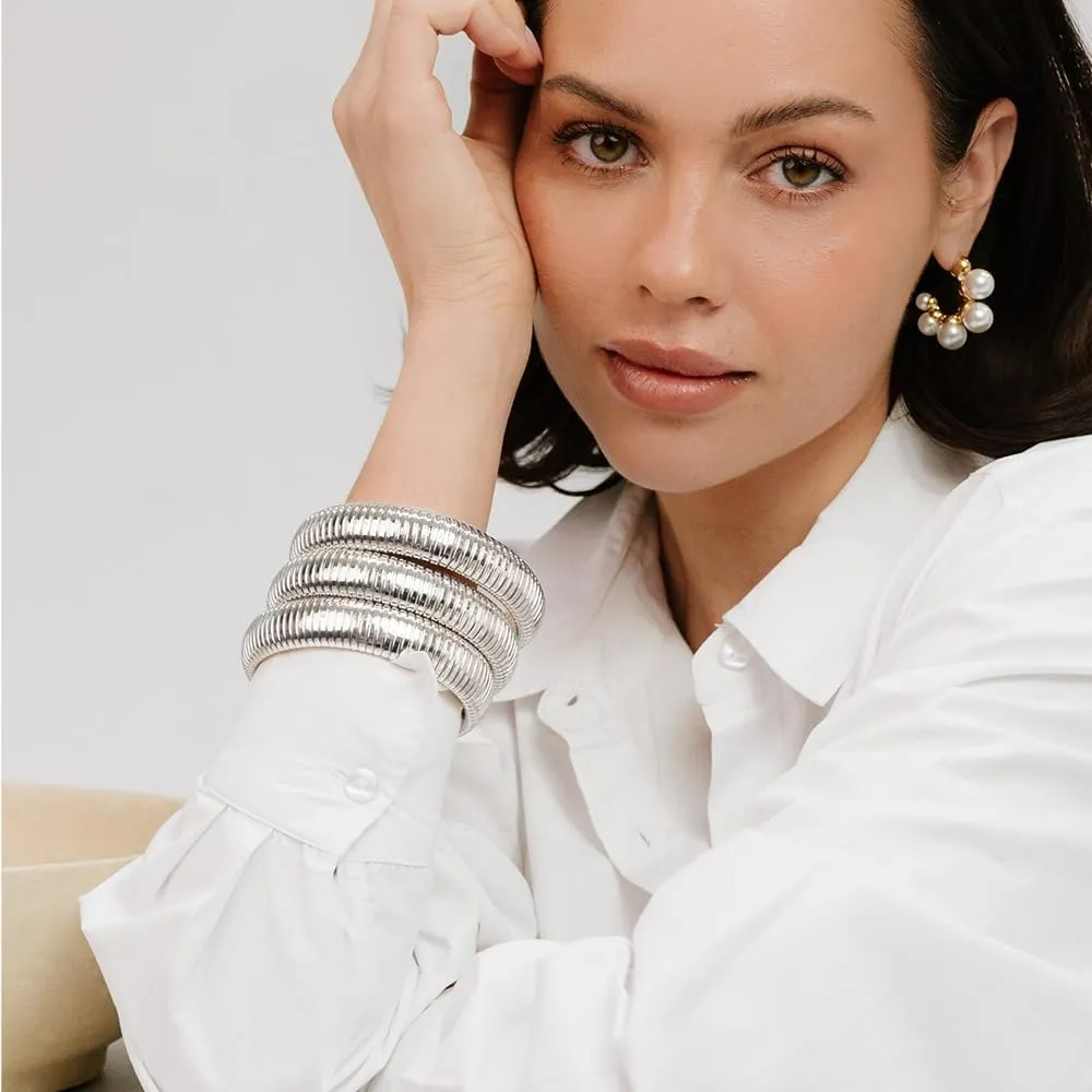 Gold Bangles for Women Set of 3 Chunky Stretch Bangles Bracelets 24K Gold Plated Stainless Steel Bracelets Flexible Wide Stack Bracelets Designer Look Alike Jewelry for Women
