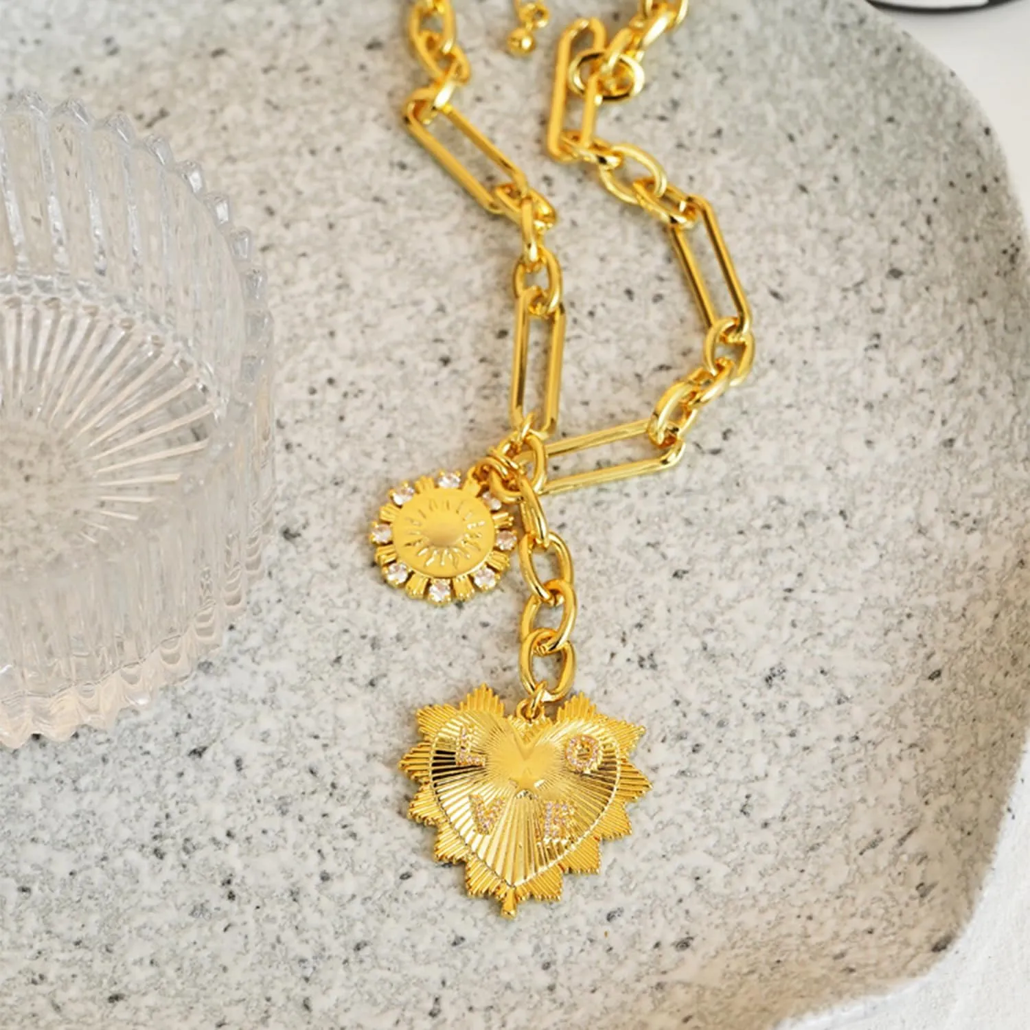Gold Heart Pendant Love Necklaces Gold Coin Lockets Necklaces for Women Layered Necklaces for Women Trendy Puffy Heart Chain Necklace