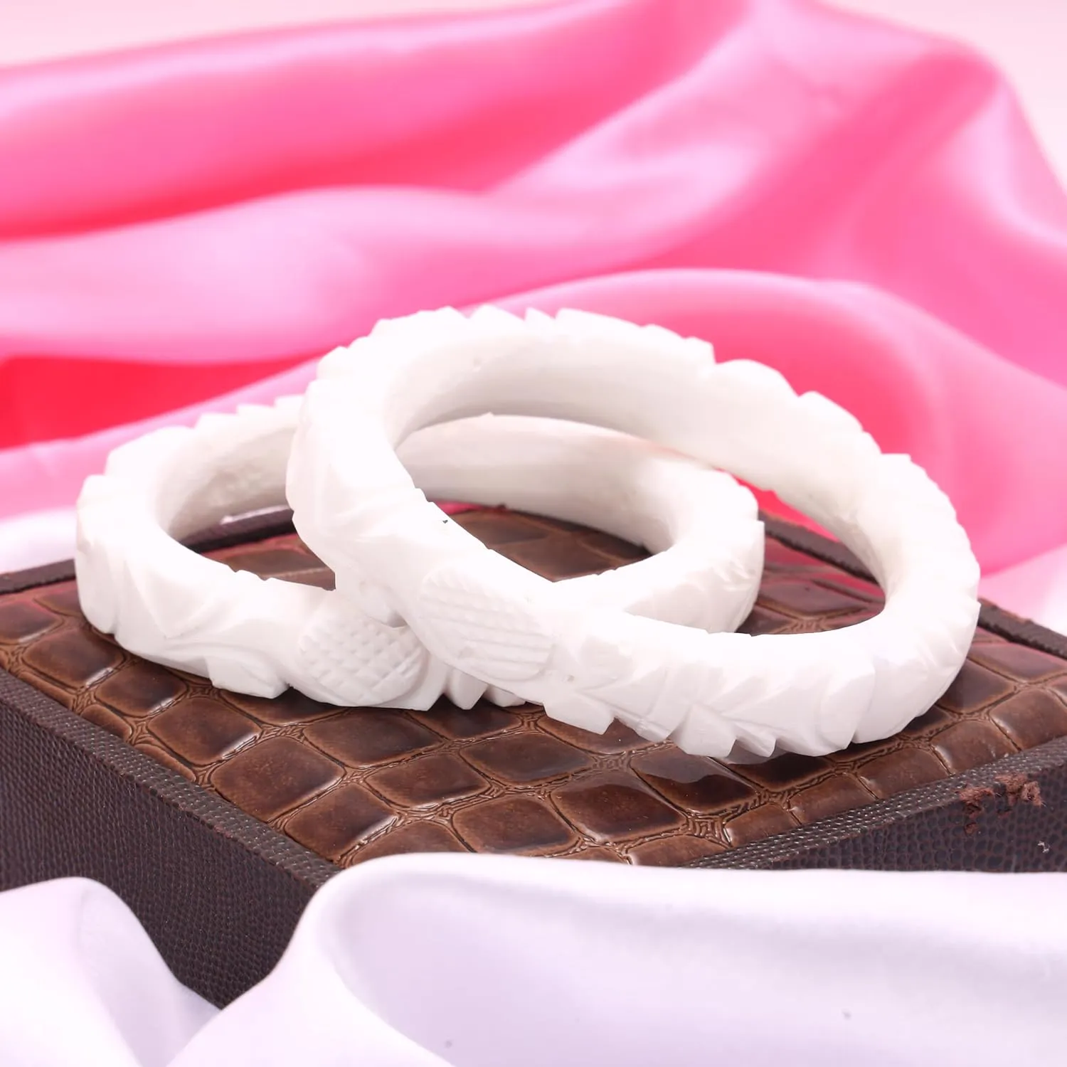 Handcrafted White Color Original Conch Sea Shell Bangles Plain Shakha Pola Bangle Set of 2 Gift For Her Women Jewelry Indian Bangle Bracelets Kangan