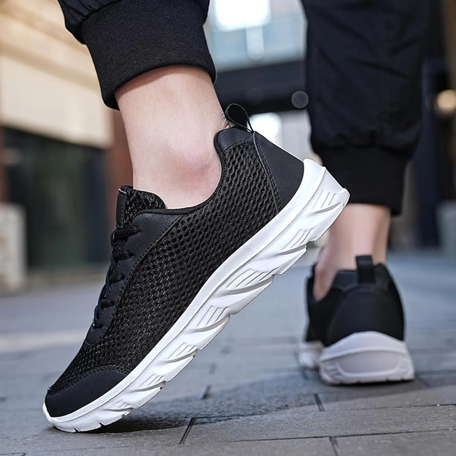 Mens Breathable Lace Up Running Shoes Comfortable Breathable Lightweight Tennis Shoe Non Slip Barefoot Sneaker