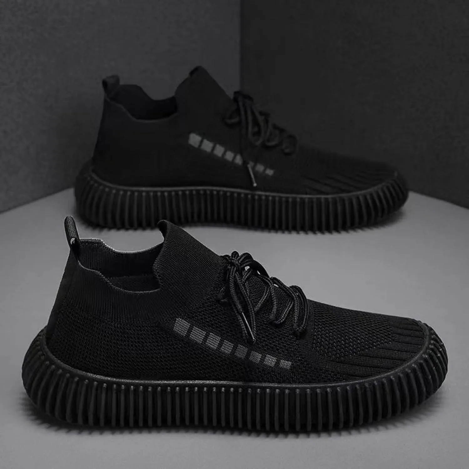 Men's Comfortable Diabetic Shoes Comfortable Breathable Stretch Canvas Slip On Sneaker Convenient Slip On Shoes