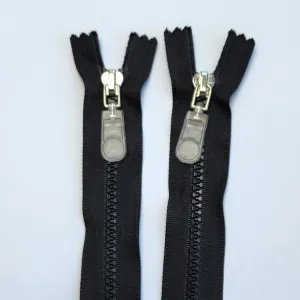 Molded Plastic | Closed End Zipper | #5  | 5" - 13 cm | Black