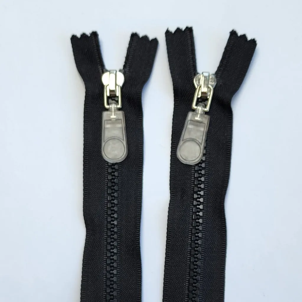 Molded Plastic | Closed End Zipper | #5  | 5" - 13 cm | Black