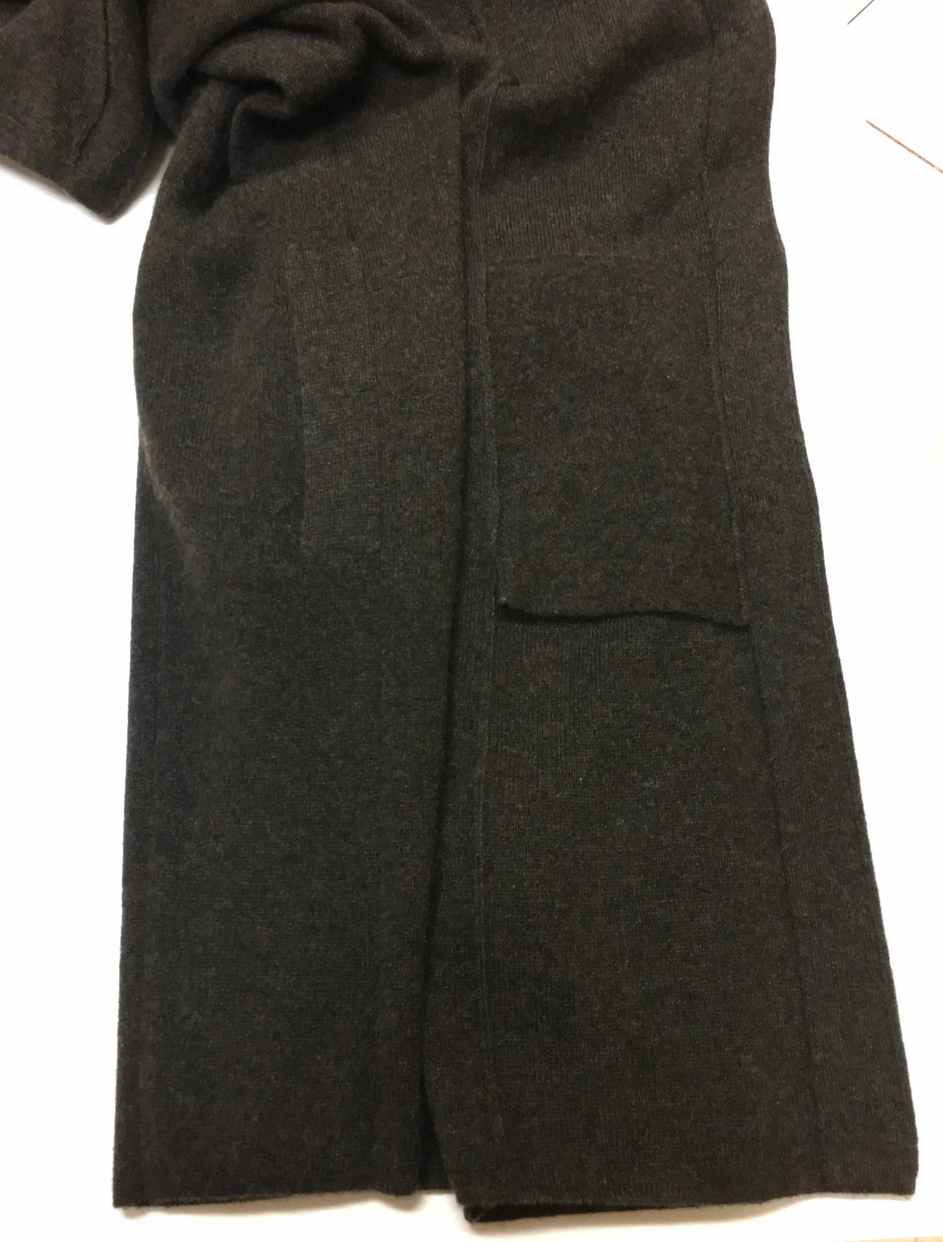 NEIMAN MARCUS CASHMERE COLLECTION CARDIGAN W/. FOX COLLAR