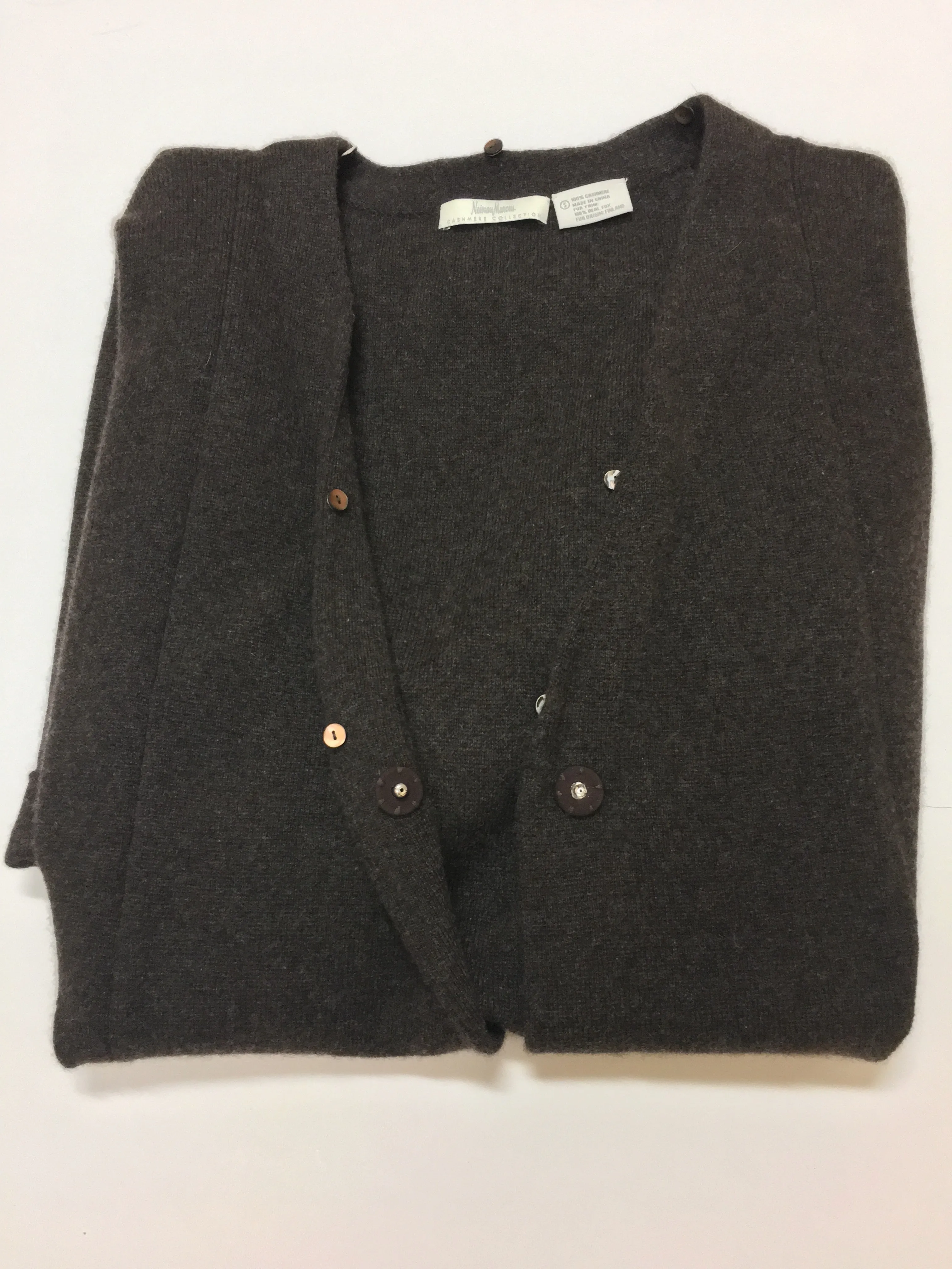 NEIMAN MARCUS CASHMERE COLLECTION CARDIGAN W/. FOX COLLAR