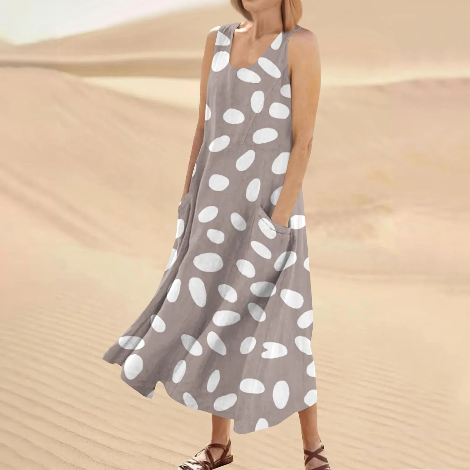 Summer Dresses for Women 2025 Casual Crew Neck Sleeveless Maxi Dress Loose Flowy Floral Beach Sundress with Pockets