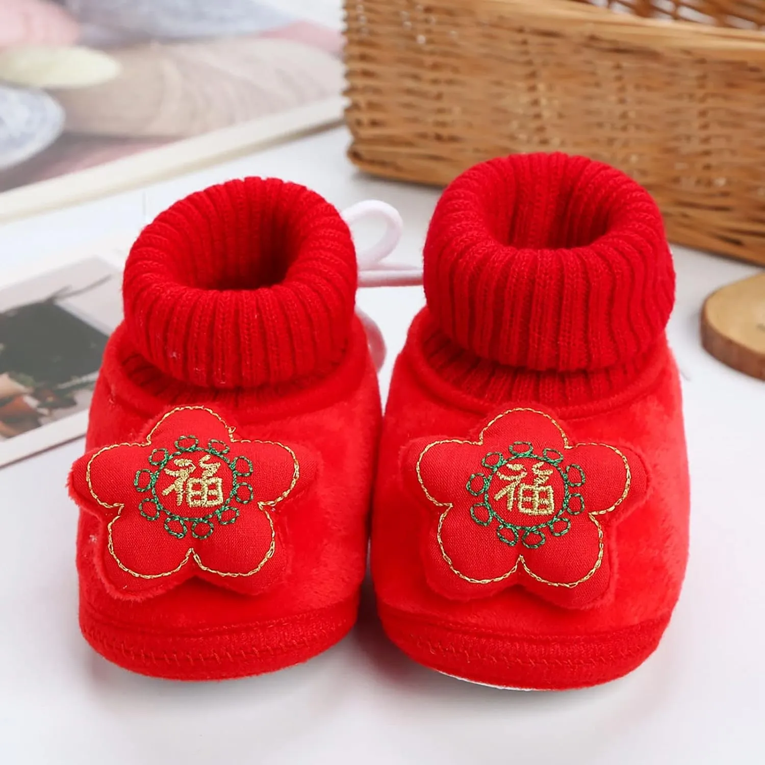 Winter Children Toddler Shoes Boys and Girls Floor Shoes Non Slip Plush Warm Comfortable Elastic Toddler Dress Shoes